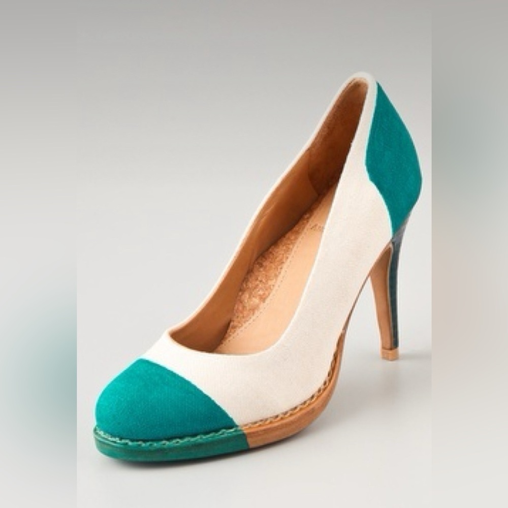 The Office of Angela Scott Linen Heels with Turquoise Coloring/Heel Sz 41